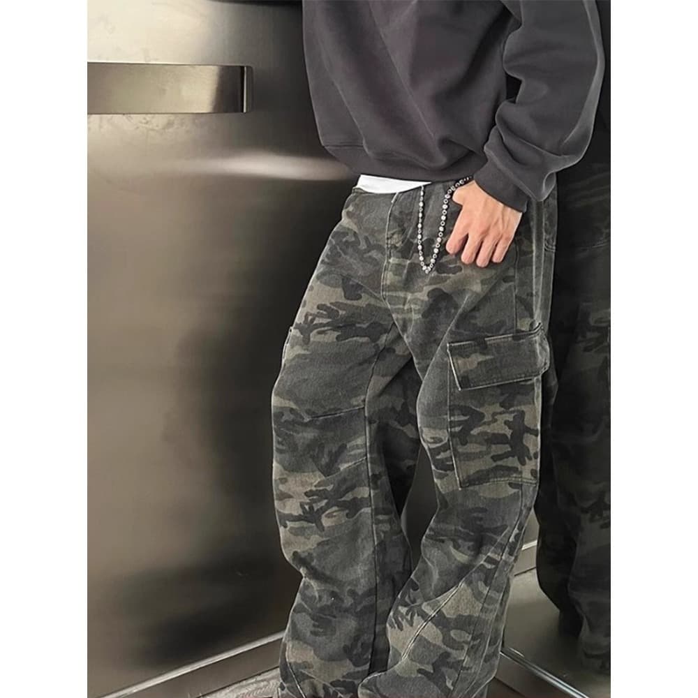 Men's Camo Cargo Jeans – Relaxed Straight-Leg Military Pants (Mid-Rise, Zip Fly, Lightweight For Spring)