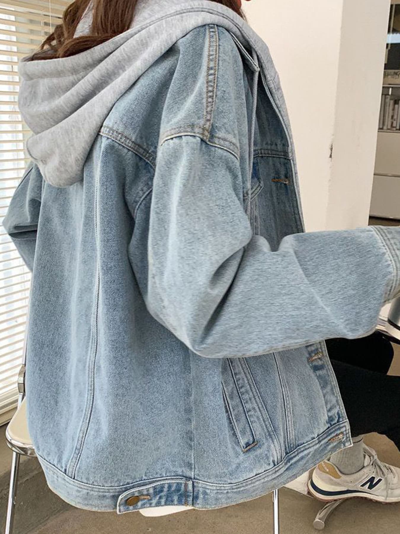 Women's New Loose Casual Denim Hoodie, Long Sleeved Short Flip Pocket Denim Jacket, Suitable For Various Occasions In Sp