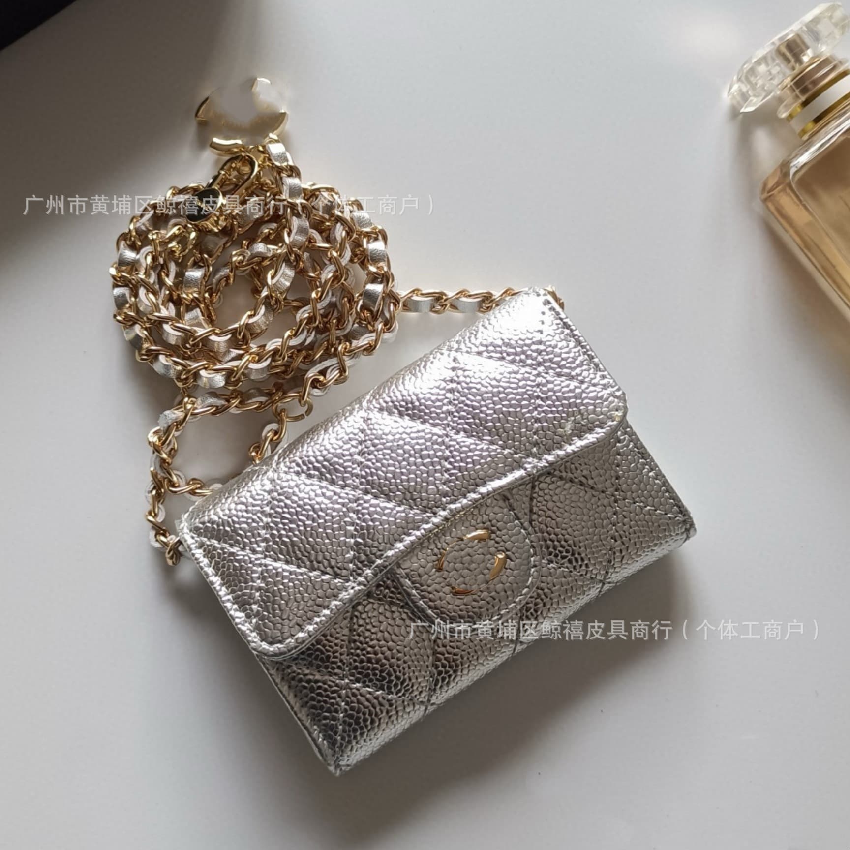 Porte-monnaie classique à rabat en cuir caviar, mini porte-cartes, sac banane matelassé, porte-cartes