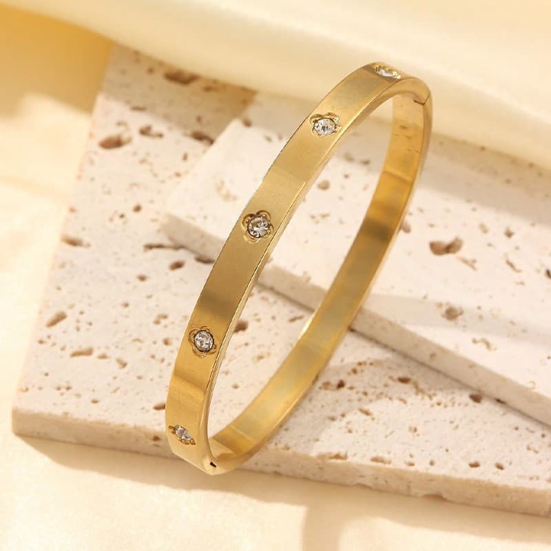 Bracelet empilable, étanche et inaltérable en acier inoxydable orné de diamants et d'un trèfle à quatre feuilles, lot de trois, léger et luxueu