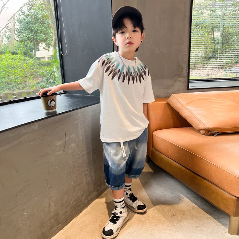 Children's clothing set 2024 new mid size children's boys' summer short sleeved clothes trendy, cool, handsome and