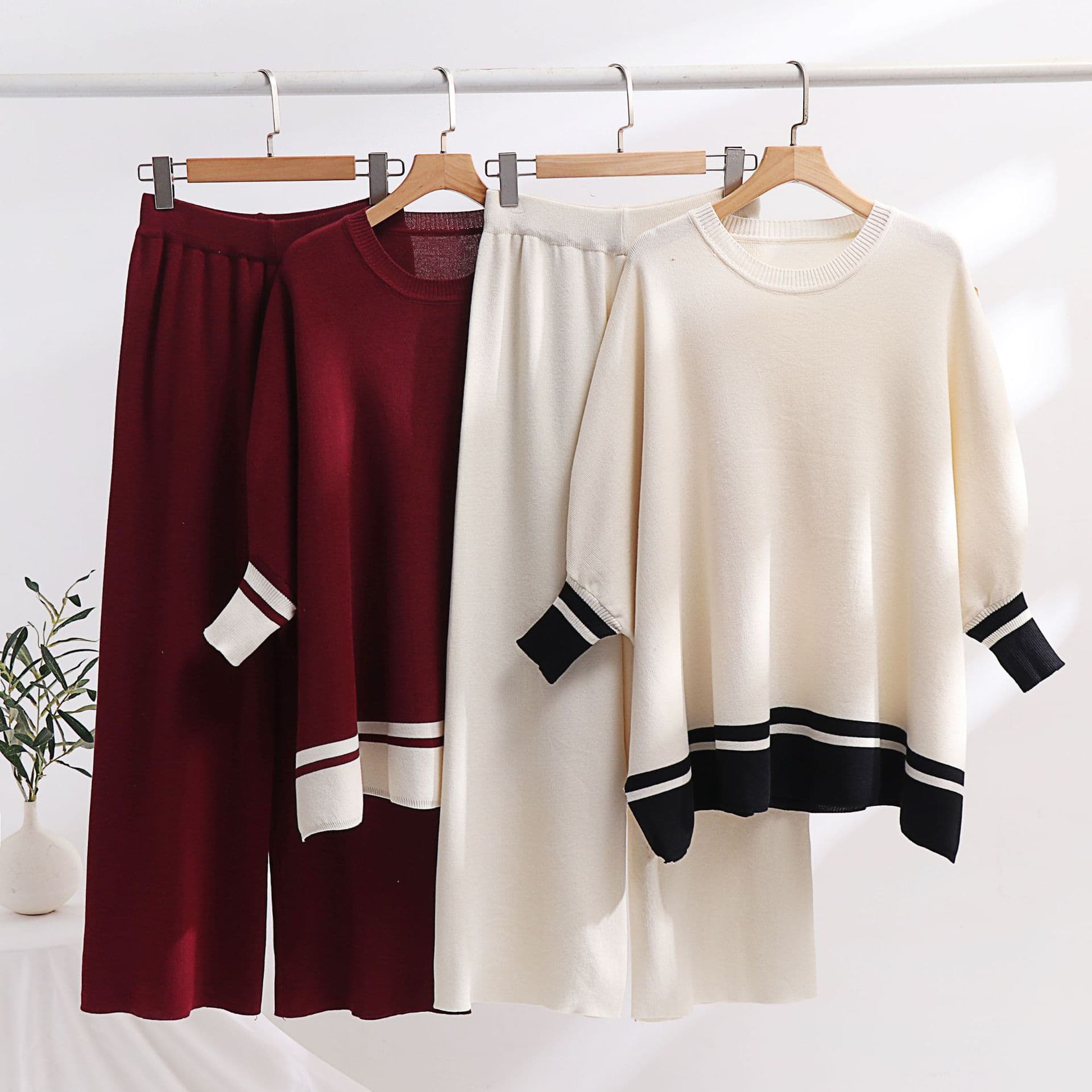 Women's Clothing two piece suits, slim fitting wide leg pants, tight fitting sleeves, long sleeved high elastic tops