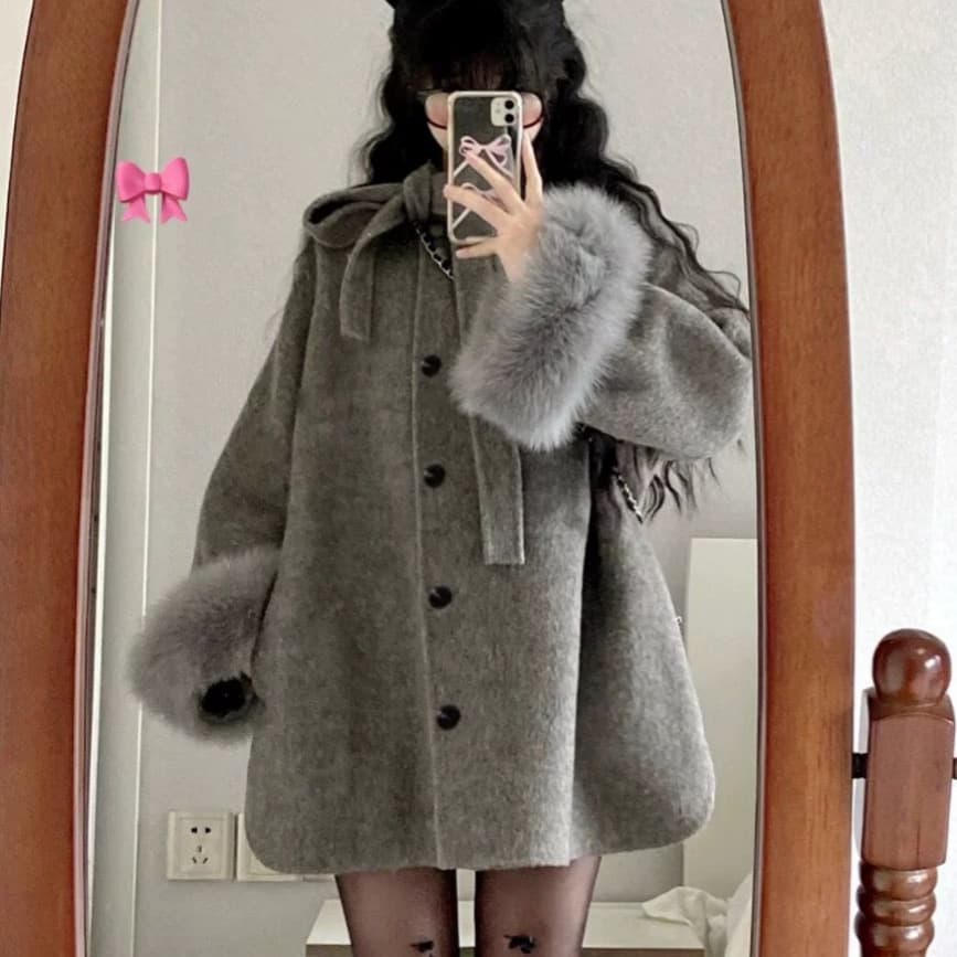 ​​Elegant Gray Wool Cape Coat For Women With Bow Detail, Long Sleeve, Mid-Length Outerwear For Autumn & Winter​​