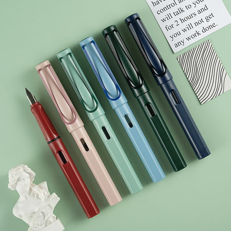 Student Fountain Pens Morandi Color Calligraphy Art Pen Fountain Pen Set Primary School Student Ink Sac Fountain Pen Printing