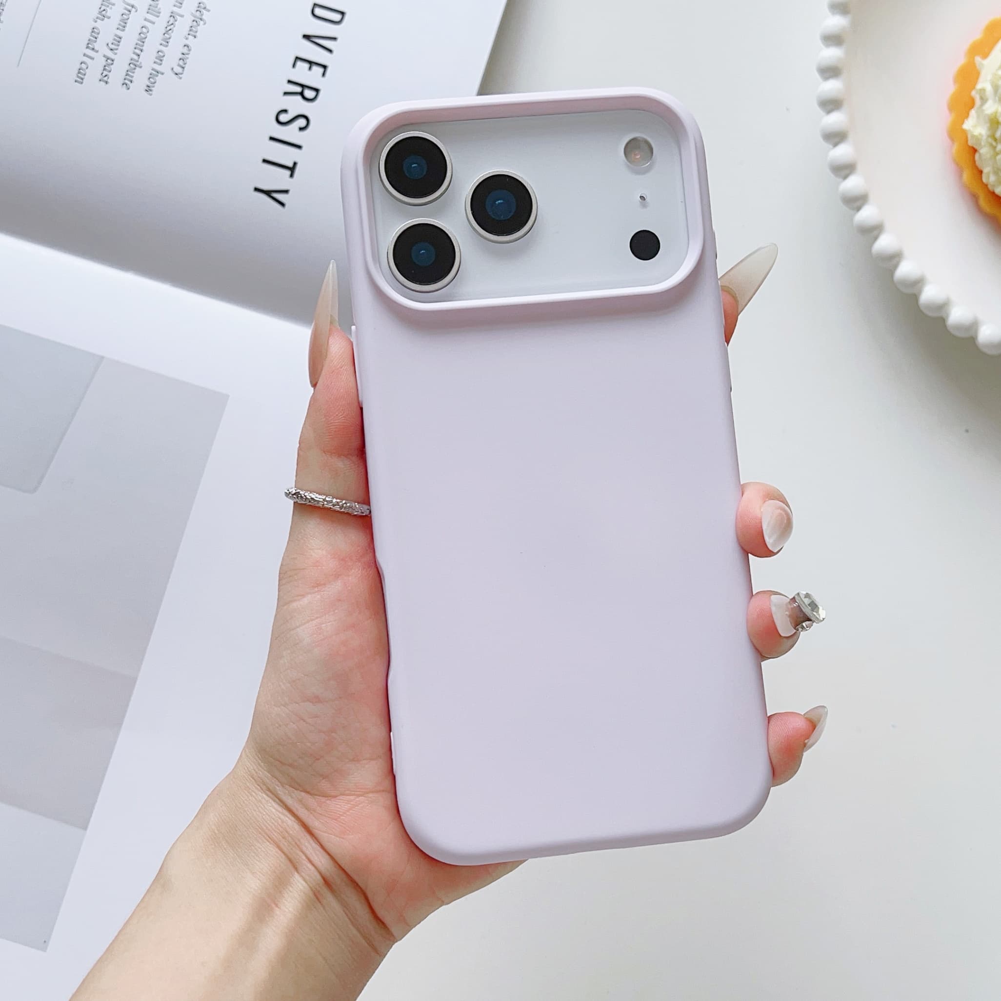 Coque de téléphone portable en silicone liquide de qualité supérieure, résistante à la saleté et compatible avec les modèles 17 Pro, 17 Pro M