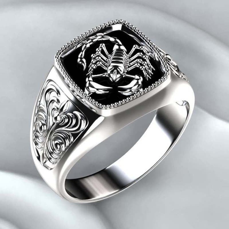 New Creative Scorpio Relief Men's Ring Drip Glue Totem Pattern Carving Poisonous Scorpion Ring