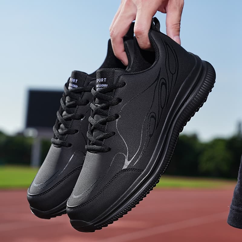 Autumn And Winter Leisure Travel Sports Running Shoes Large Size Leather Surface
