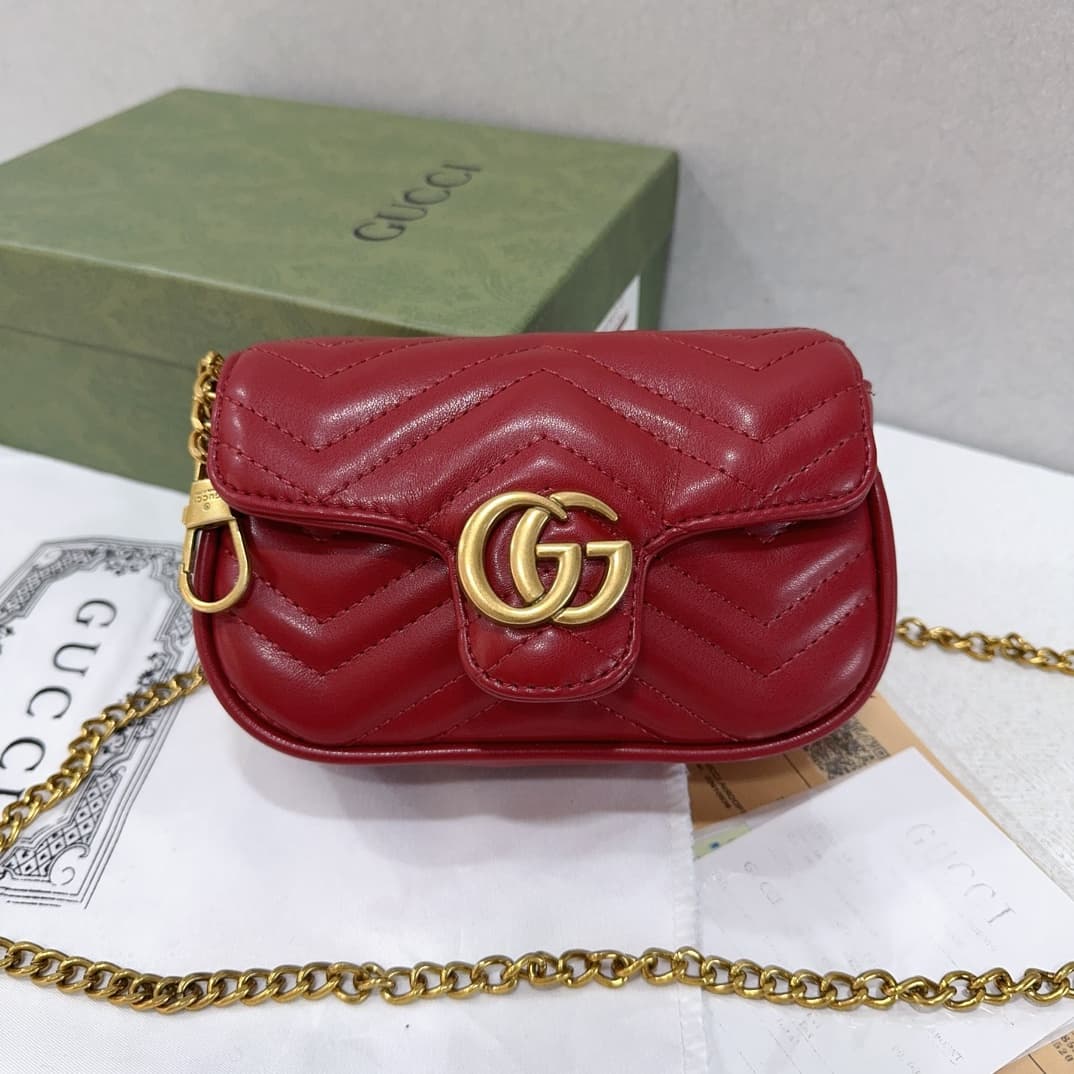 Sac bandoulière matelassé en cuir pour femme, mini sac à rabat avec logo doré