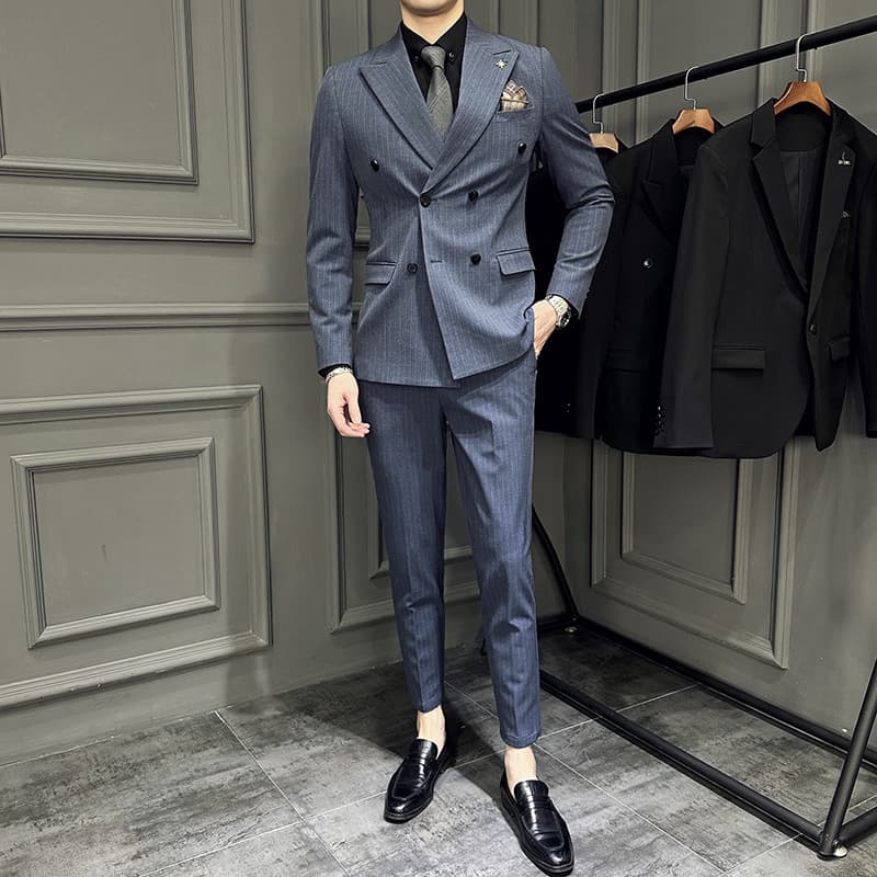 Men's Three Piece Suit Set Quality Striped Spring Summer Stylish Peak Lapel High End Double Breasted