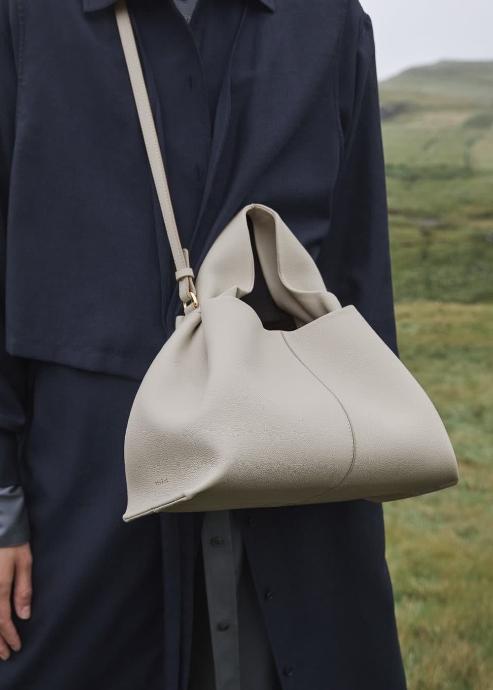 Sac à lunch portable Cloud Dumpling pour femmes 2025, nouveau modèle tendance transfrontalier, style français, bandoulière simple
