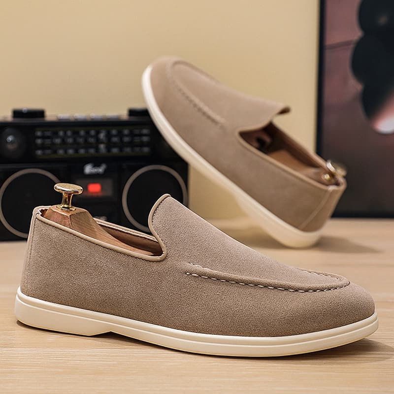 SHLIANG Large Size Men's Shoes Retro British Style Slip-On Loafers Casual Soft Bottom Lazy Man's Shoes Breathable Round Toe Non-Leather Y0663
