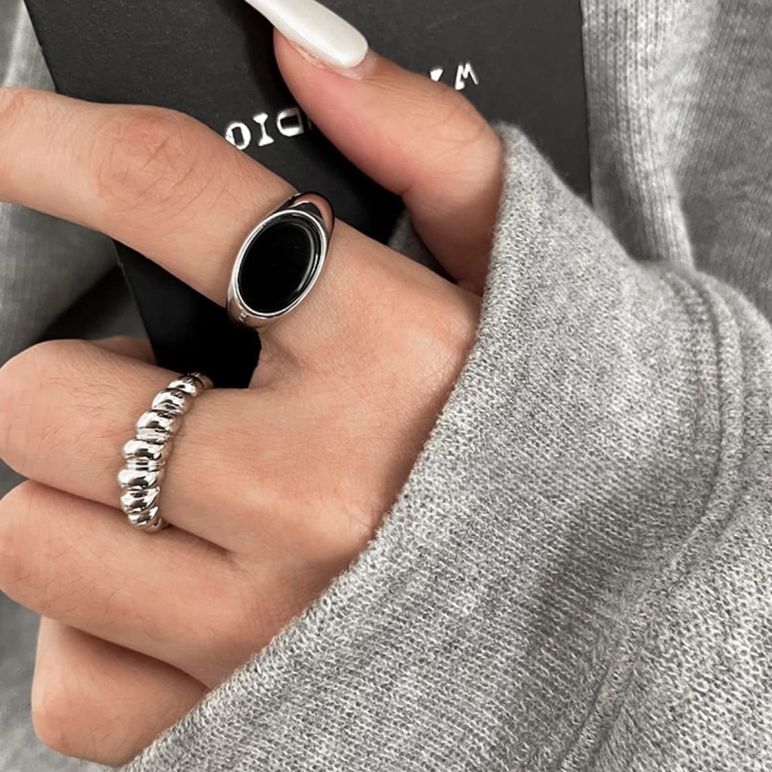 2024 New Black Oval Adjustable Open For Women Ins Trendy Index Finger High-end Minimalist Style Ring
