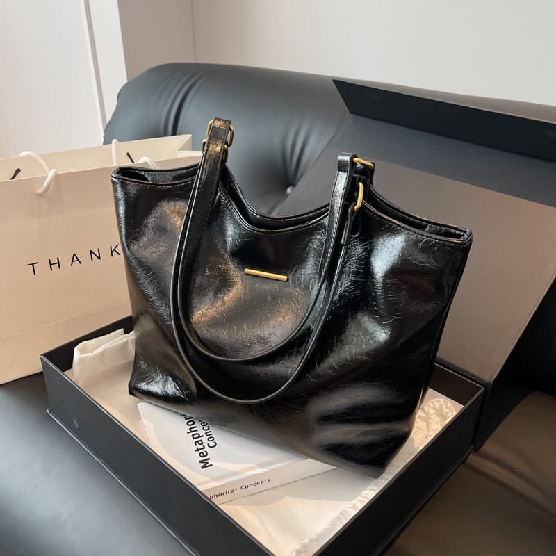 High Quality For Women 2024 New Trendy And Fashionable Shoulder Large Capacity Armpit Bag, Class Commuting Tote Bag
