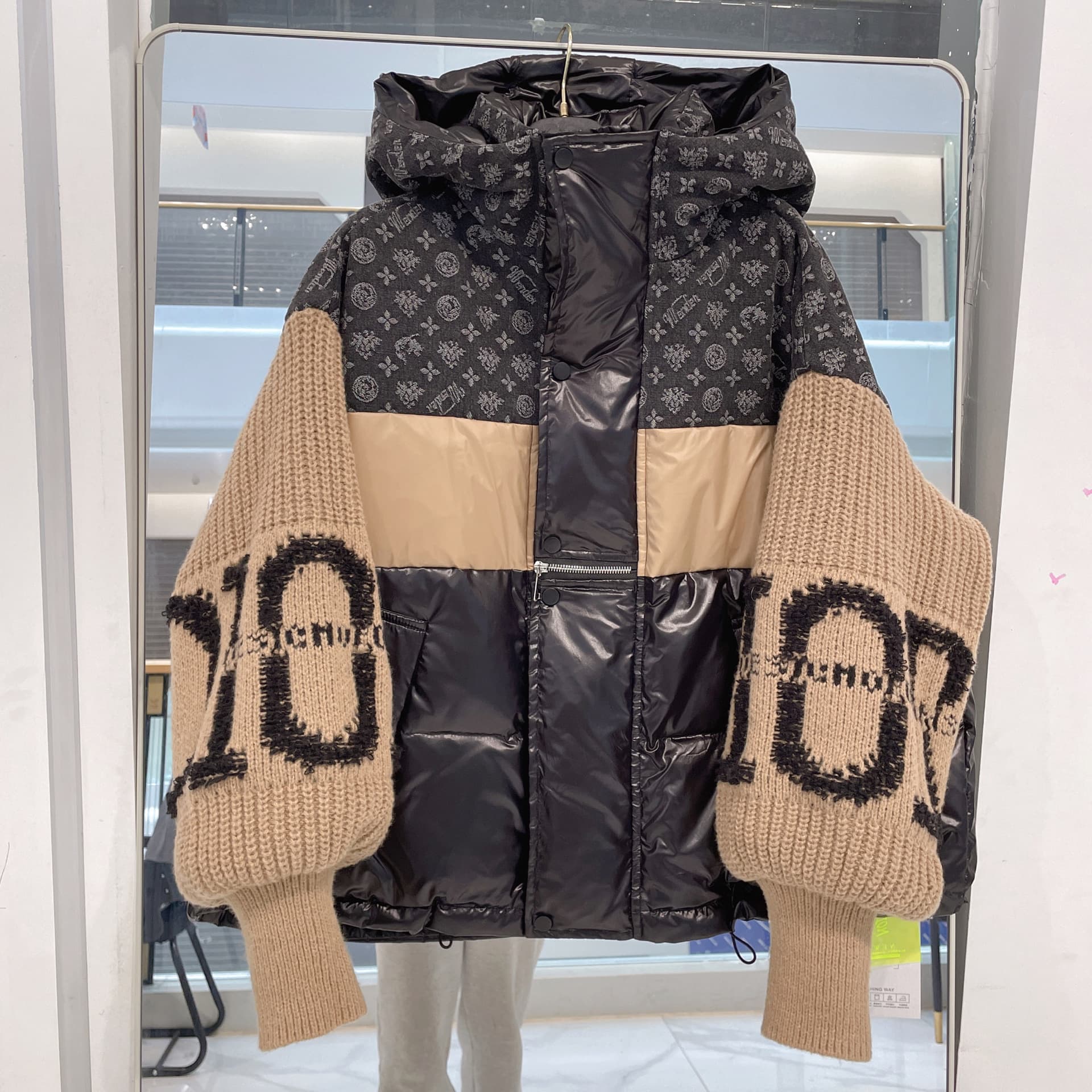 Women's Clothing New Fashion Brand Denim Splicing Hooded Winter Coats Jacket Women's Knitted Sleeves Letter Flower Thick Winter Coats Jacket