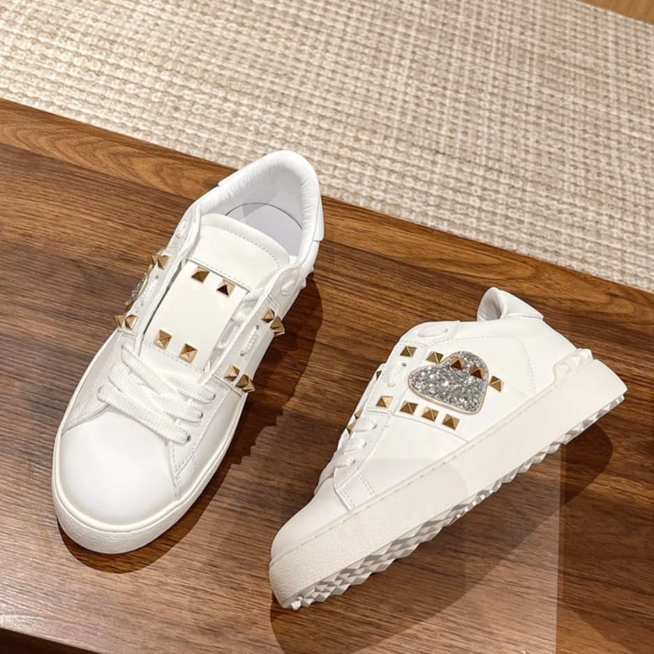 Chaussures décontractées V Family Board pour hommes, petites chaussures blanches à rivets simples, chaussures de luxe tendance, chaussures pour fe