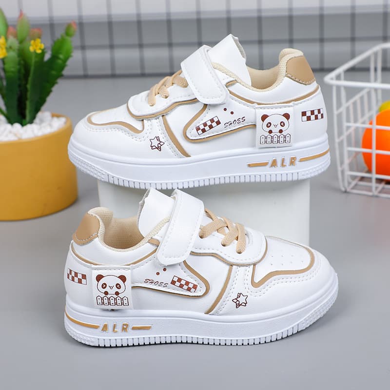 ​​Girls' Lightweight Sneakers - Breathable Mesh Sports Shoes | Non-Slip Casual Shoes