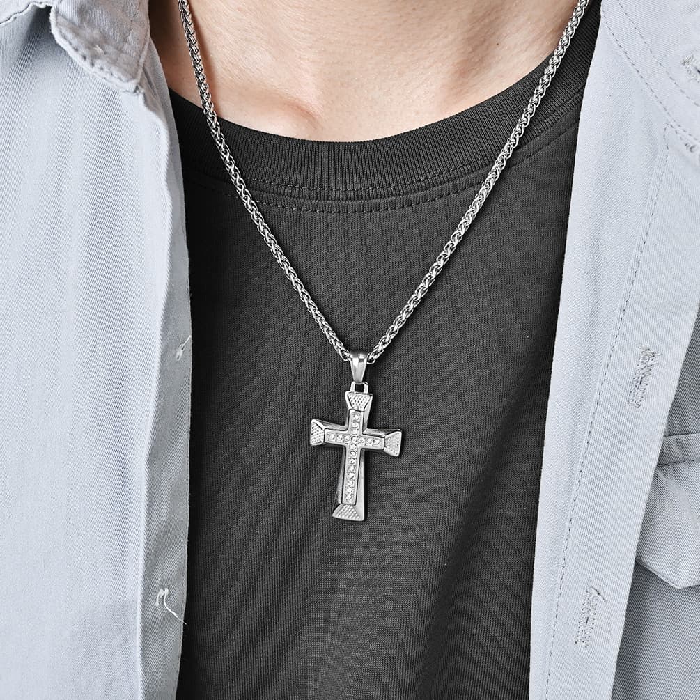 Niche design full diamond titanium steel cross necklace personality hip hop men and women trendy wear accessories