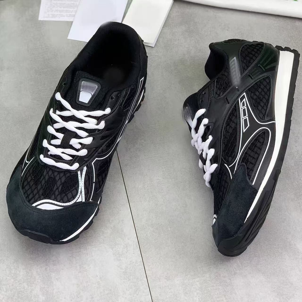 [Même style que celles de Wang Yibo] Chaussures rétro en maille style papa, antidérapantes, style Forrest Gump, ultra-légères et décontractées