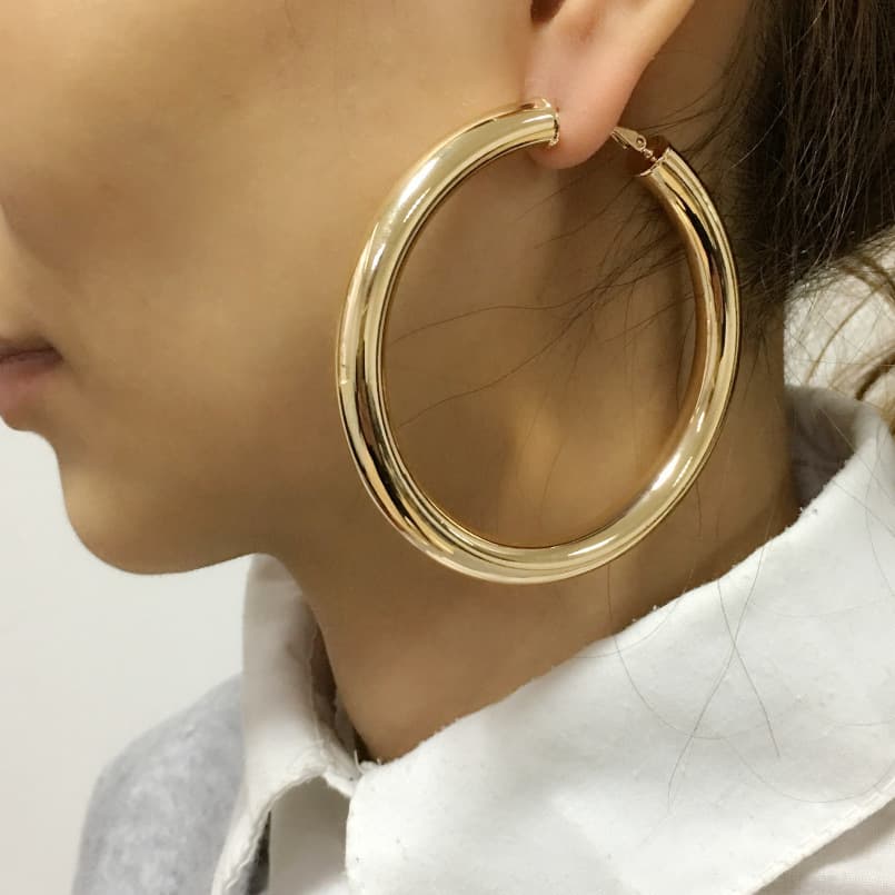 European And American High-quality Hoop Earrings, Fashionable, Exaggerated, Unique, Versatile Earrings For Women,