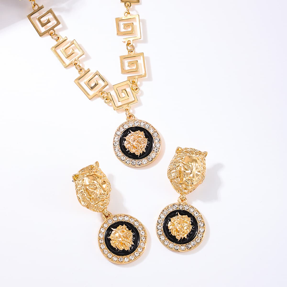 1 Middle Eastern European American Retro Personality Hip Hop Style Lion Head Necklace Earrings Set Suitable For Daily
