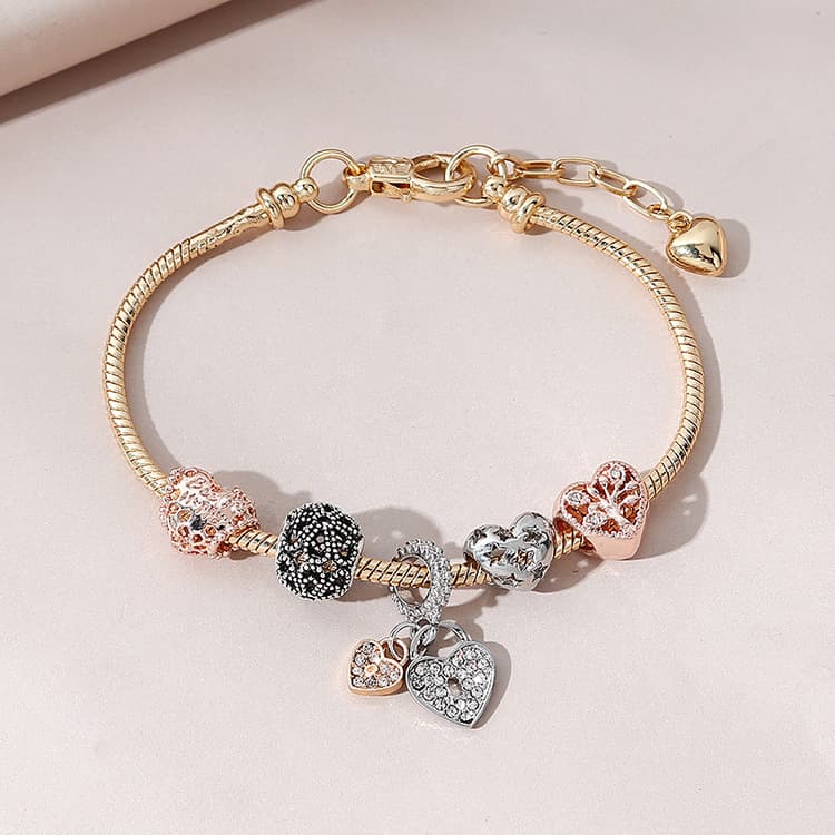 European American Creative Versatile Heart Shaped Life Tree Hollowed Out DIY Pan Family For Women's Fashion Personality