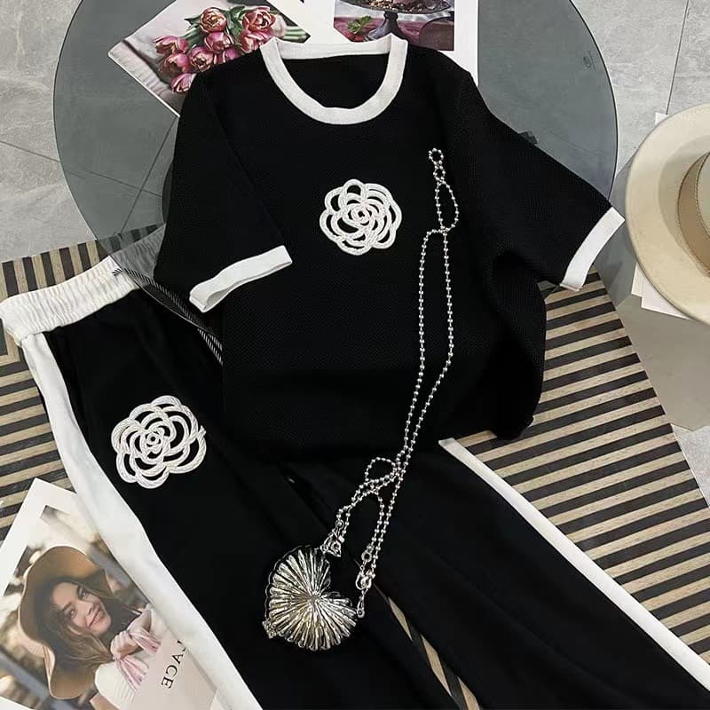 Women's small fragrant style knitted sports and leisure suits, fashionable, casual, foreign-style, high-end wide-leg pants two-piece set
