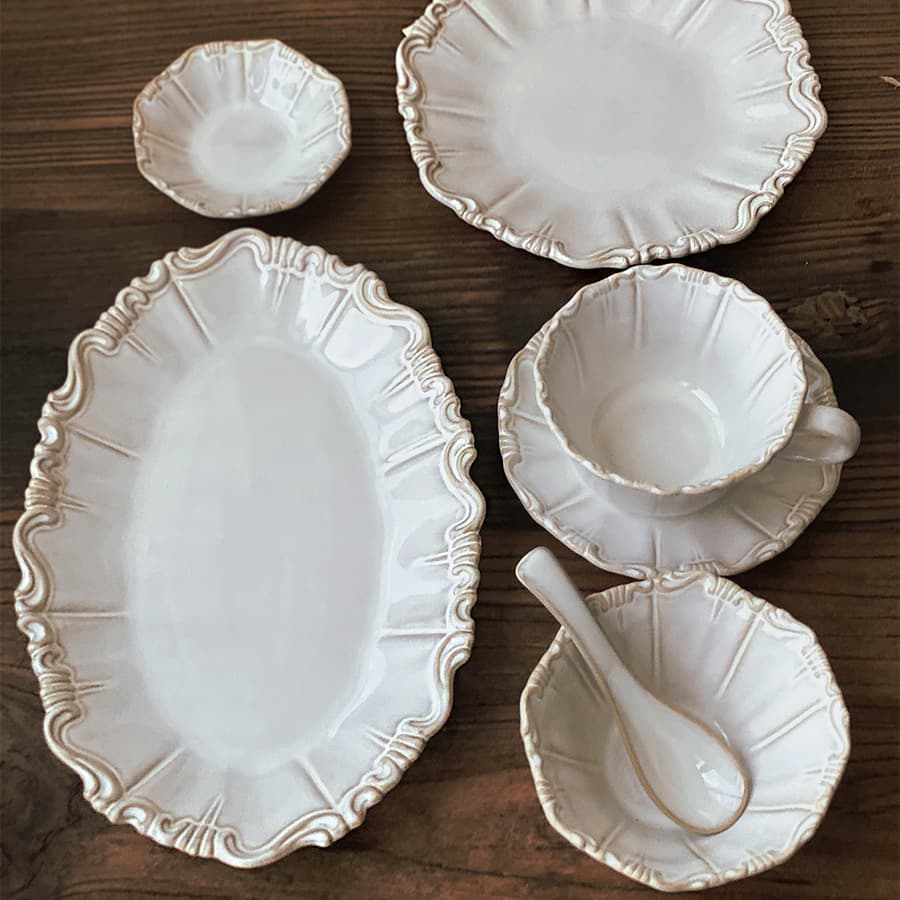 Elegant Floral Ceramic Dinnerware Set – 12-Piece Retro Style Rice Bowls, Plates & Coffee Cups (Microwave Safe, Lead-Free Glaze, Hotel & Home Use)​