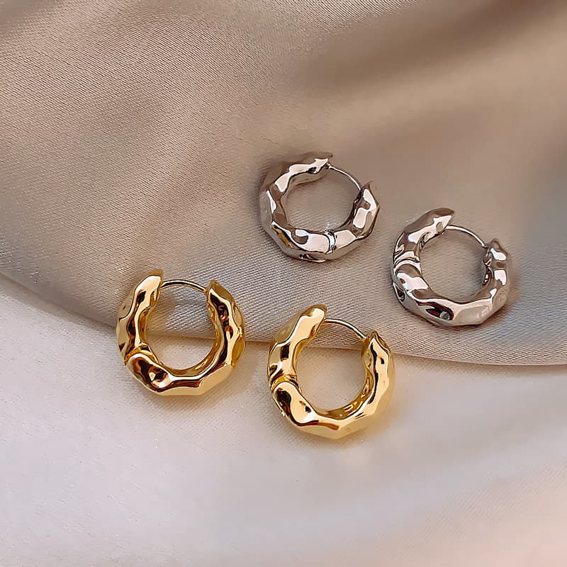 Light Luxury Ear Cuff For Women, Niche Design, High-End Feel, 2023 New Style, Elegant Stud Ear, Gold Plain Hoop