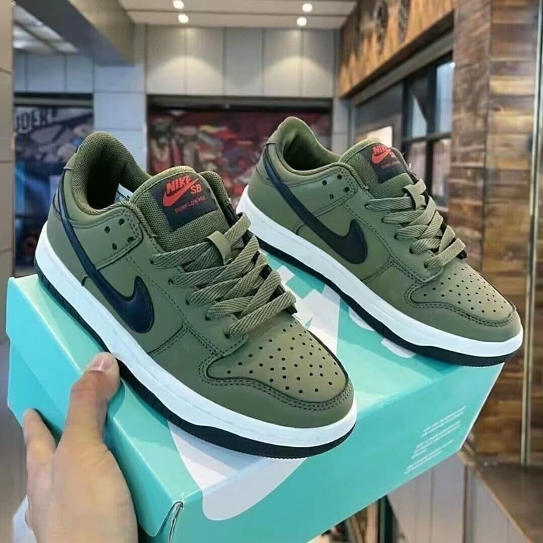 Nouvelles chaussures de skateboard basses grises décontractées en caoutchouc avec lacets à coussin d'air, tendance pour les couples