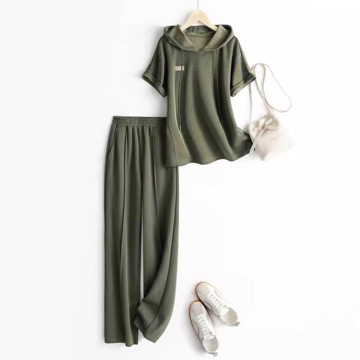 Women's Clothing hooded sweatshirt short sleeved pants two piece suit