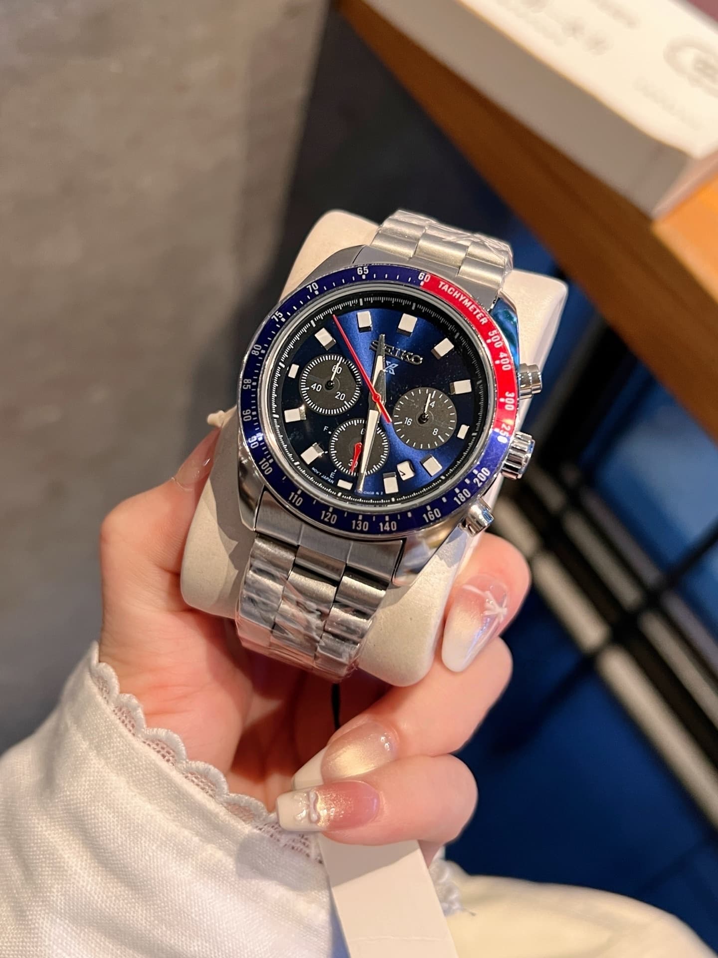 Montre homme à mouvement quartz, très populaire, de haute qualité et à un prix exceptionnel (vente en gros).