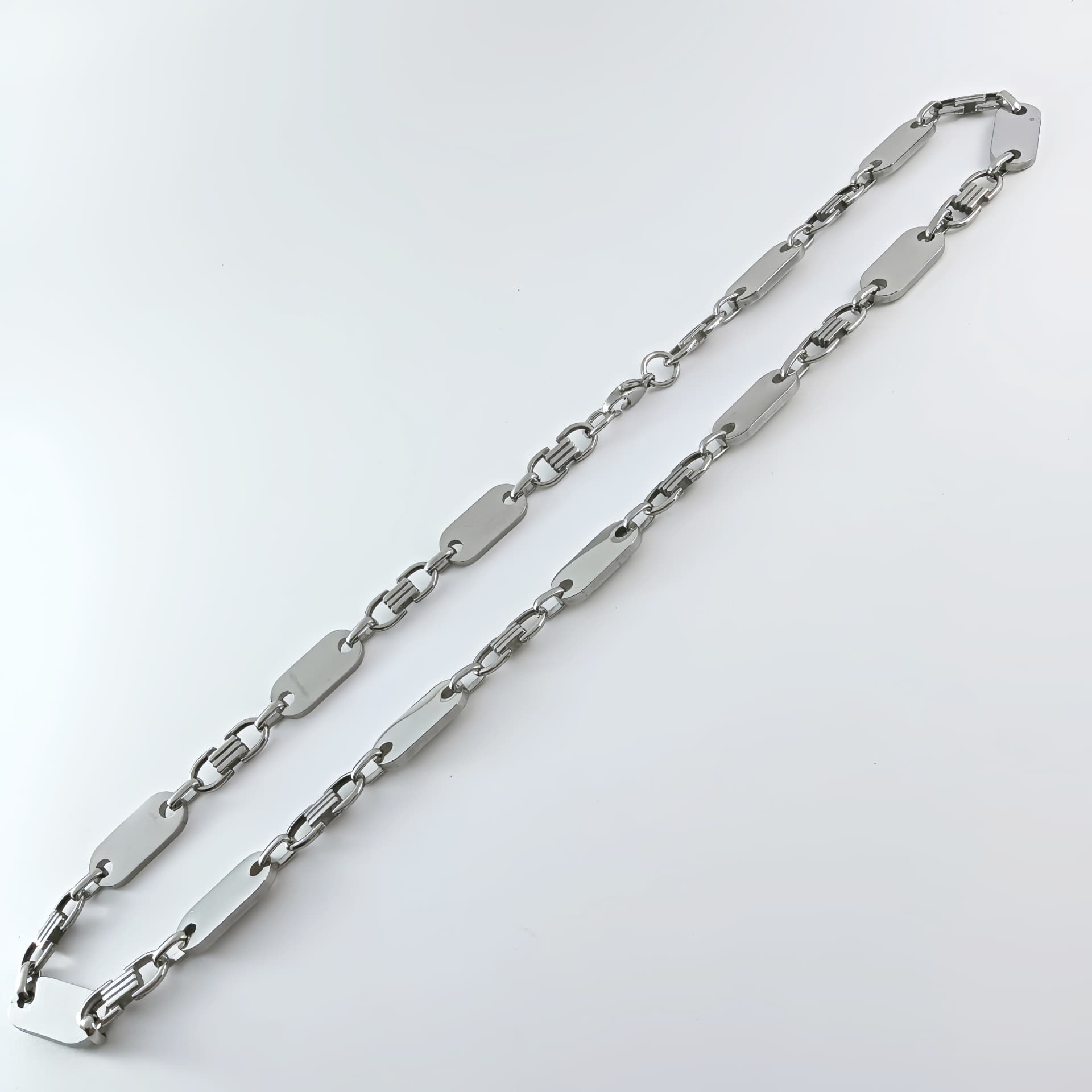 Bijoux pour hommes faits à la main, collier tendance et élégant, chaîne empereur, chaîne à maillons plats en acier inoxydable lisse