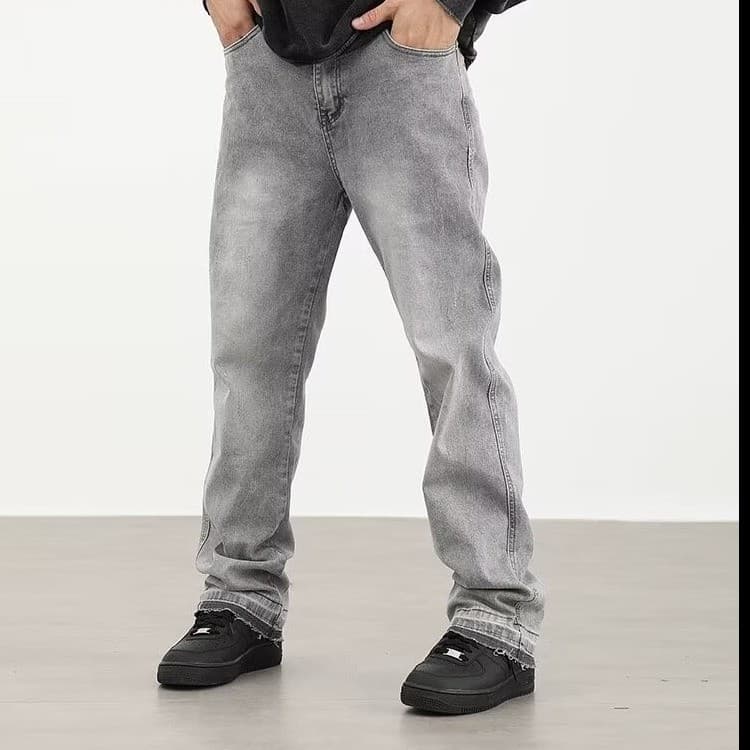 Men's Light Gray Washed Denim Jeans Relaxed Straight Leg Distressed Hem Midweight Cotton High Street Fashion Summer Pants