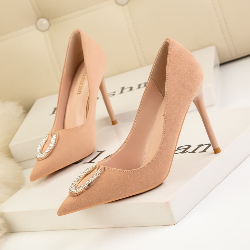 Women's Pumps style temperament goddess retro high heels women's shoes stiletto high heels shallow mouth pointed toe rhinestone metal buckle single