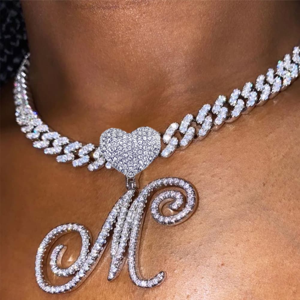 Hip-Hop Floral Script 26 English Letters Pendant Necklace Heart Clasp Full Diamond Cuban Chain Jewelry