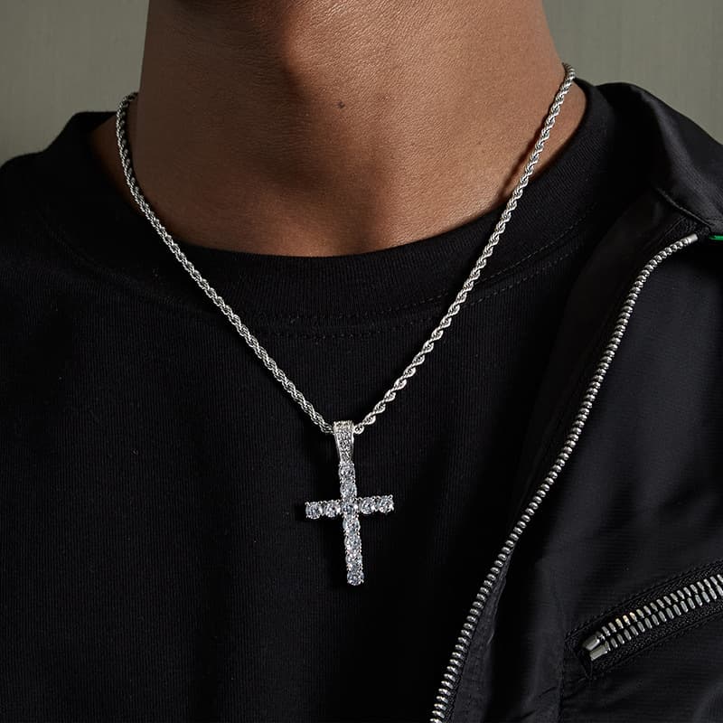 Hip Hop Diamond Cross Titanium Steel Necklace Jewelry Men Hiphop Simple And Luxury Sweater Chain For Women