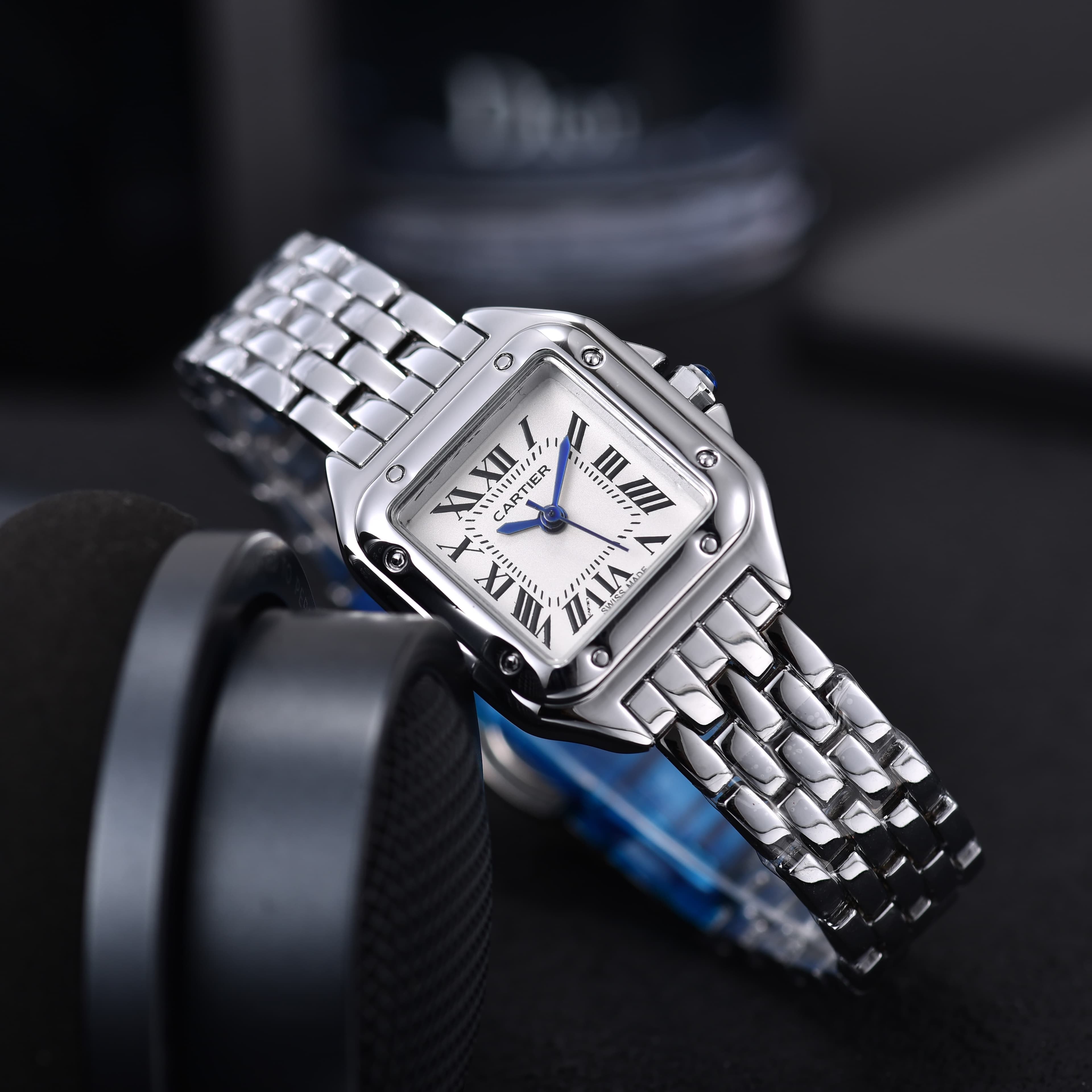 Montre à quartz classique pour femme, modèle carré classique très populaire