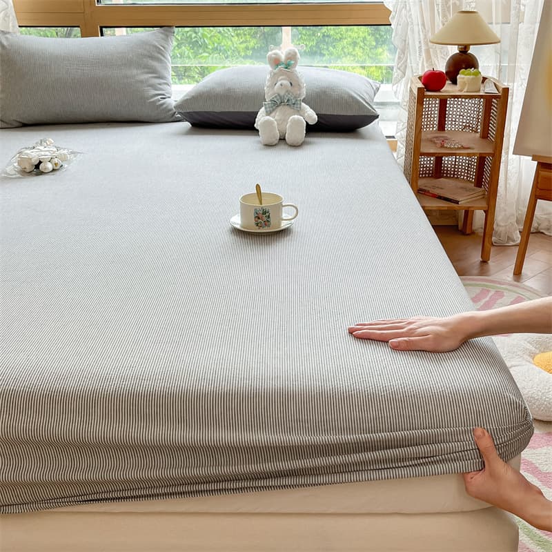 100% Washed Cotton Bed Skirt - Deep Pocket Fitted Sheet With Dustproof Protection (Breathable Mattress Cover For All Bed Sizes)
