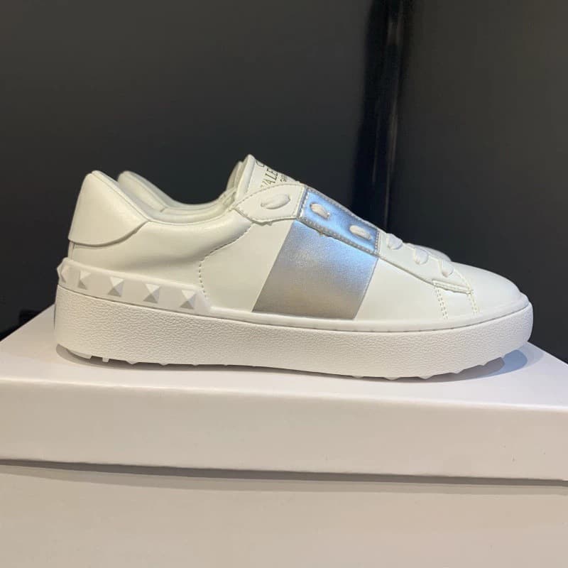Warren V Home – petites chaussures blanches à clous dorés rivetés pour femmes et Couples, chaussures tendance pour hommes, décontractées et po