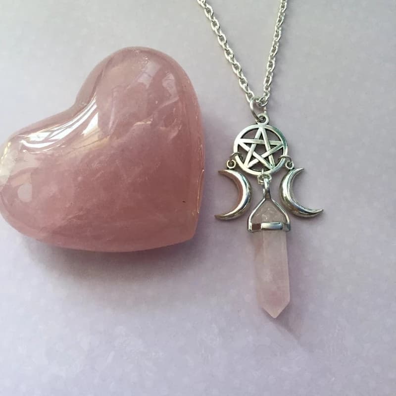Hot Sales Triple Goddess Crystal Point Pentacle Moon Necklace, Moonstone Pendant Wiccan Witchcraft Collar Jewelry Women Creative