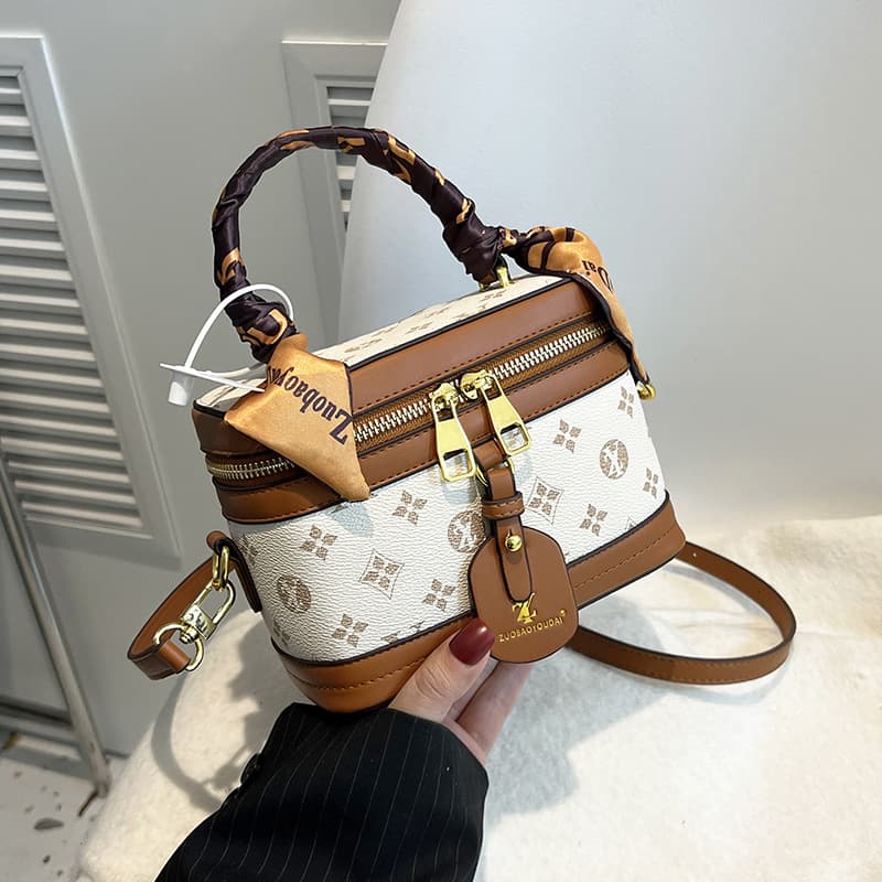 High-end 2023 Bags, Stylish Printed Bags, Portable Shoulder Bags, Messenger Makeup Bags