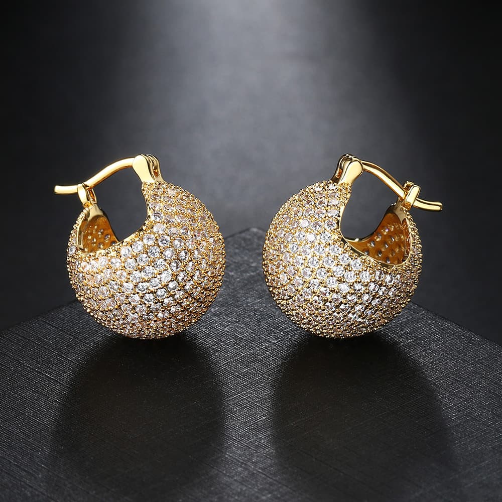 Unisex popular full diamond ball earrings for women with micro inlaid zircon trendy hip hop ear buckles new earrings