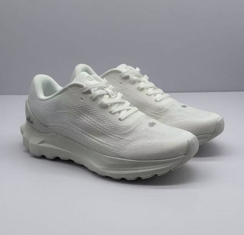 Chaussures de course respirantes et tendance, légères, classiques, durables, en maille, décontractées, blanches