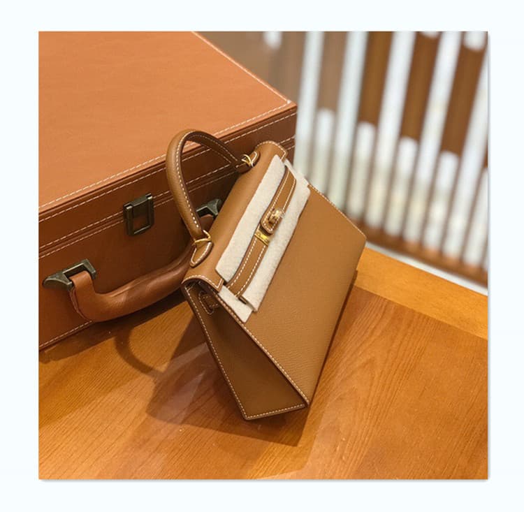 P7 Bubble Green 2023 Nouveau sac Kelly de deuxième génération Printemps et été Sac messager à bandoulière Sac à main en cuir véritable Mini