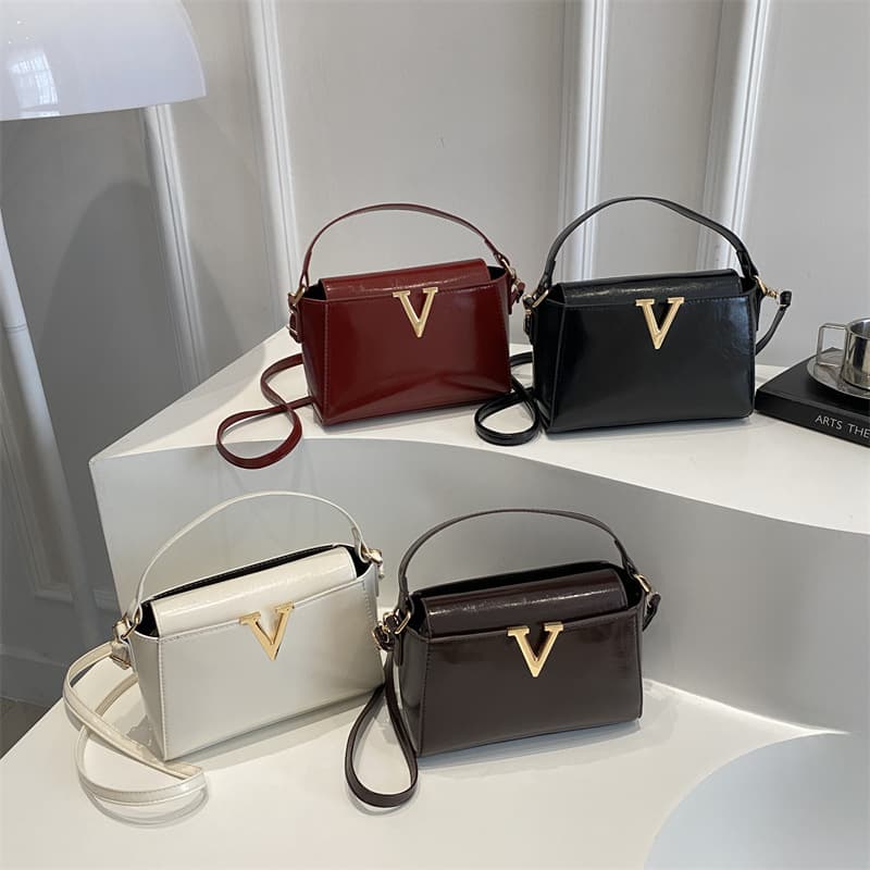 Stylish PU Leather Shoulder Bag For Women - Small Crossbody Handbag With Top Flap Closure, Phone Pocket & Trendy Streetwear Design