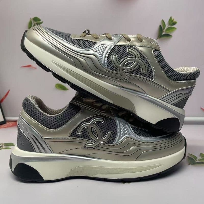 Chaussures de sport tendance, chaussures de créateurs, chaussures décontractées Chanel, chaussures de sport pour femmes et hommes, chaussures d'ex