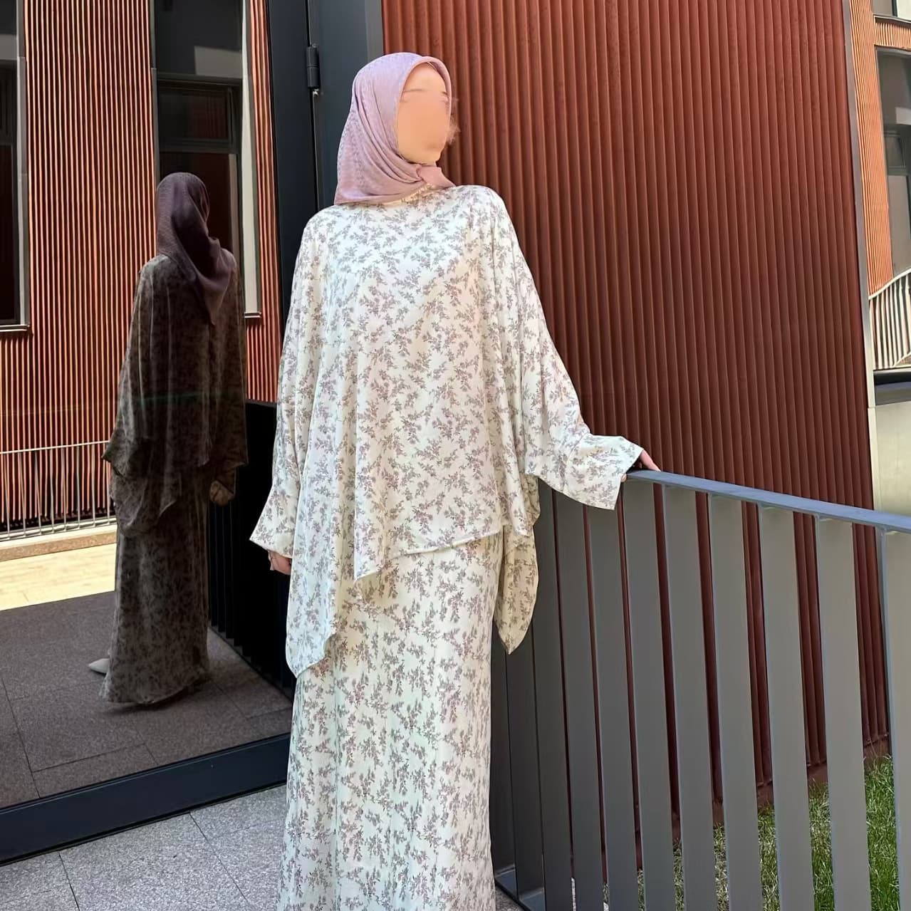 Women's Clothing Muslim Women's Bat Shirt Top Sweet Print Skirt Two Piece Set