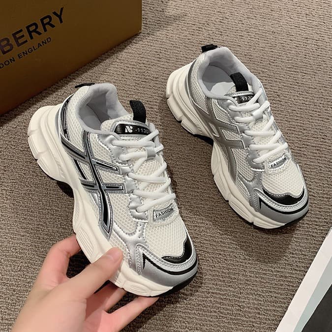 Chaussures de papa à semelles épaisses pour femmes, nouvelles chaussures de sport décontractées légères en maille respirante pour étudiants, printemps et été 2025