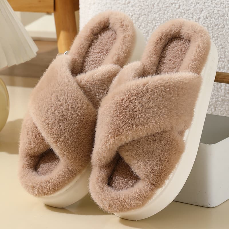 Pantoufles chics à brides croisées en fourrure pour femmes - Chaussons d'intérieur à plateforme en mousse à mémoire de forme ultra-douce pour u