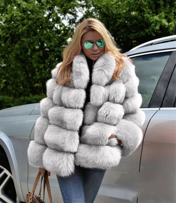 Women's Clothing autumn and winter new fur coat women's fur coat fox fur splicing ready
